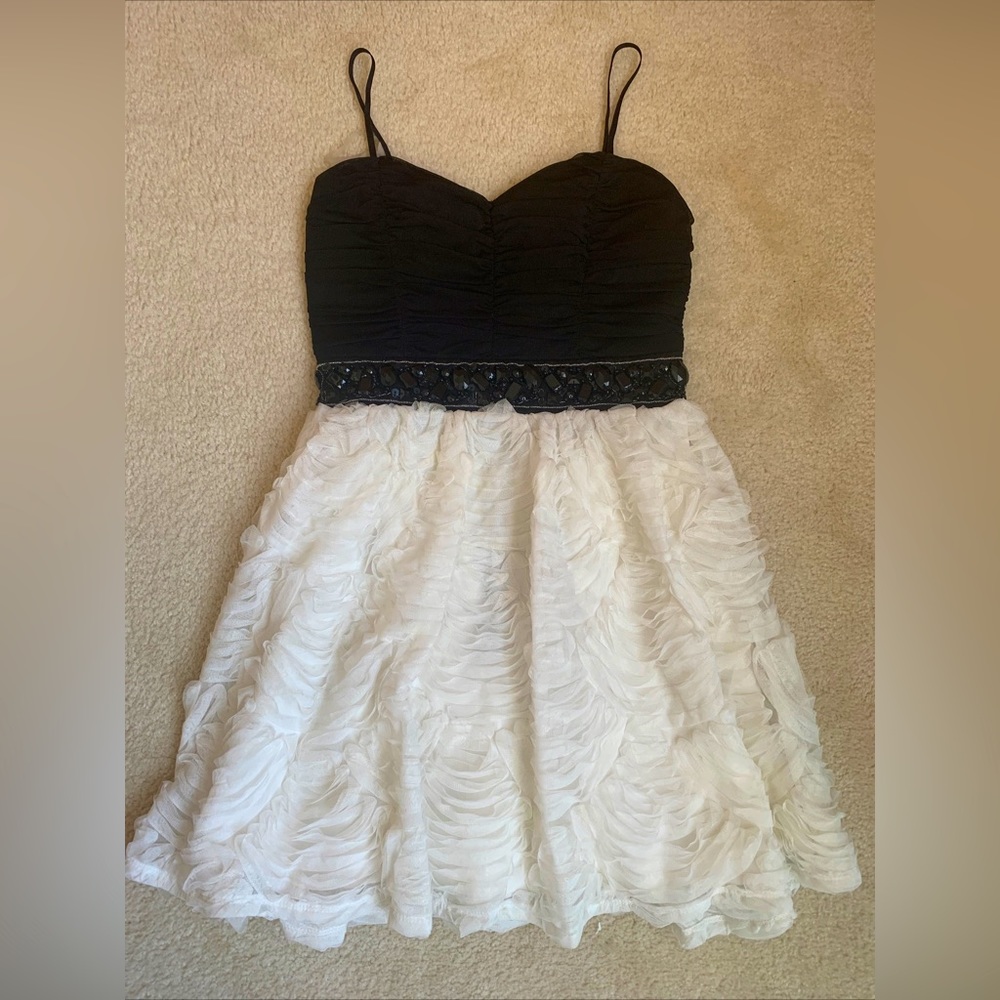 Classic Trixxi Juniors Cocktail Mini Dress Black White Sz 9 festival dance party